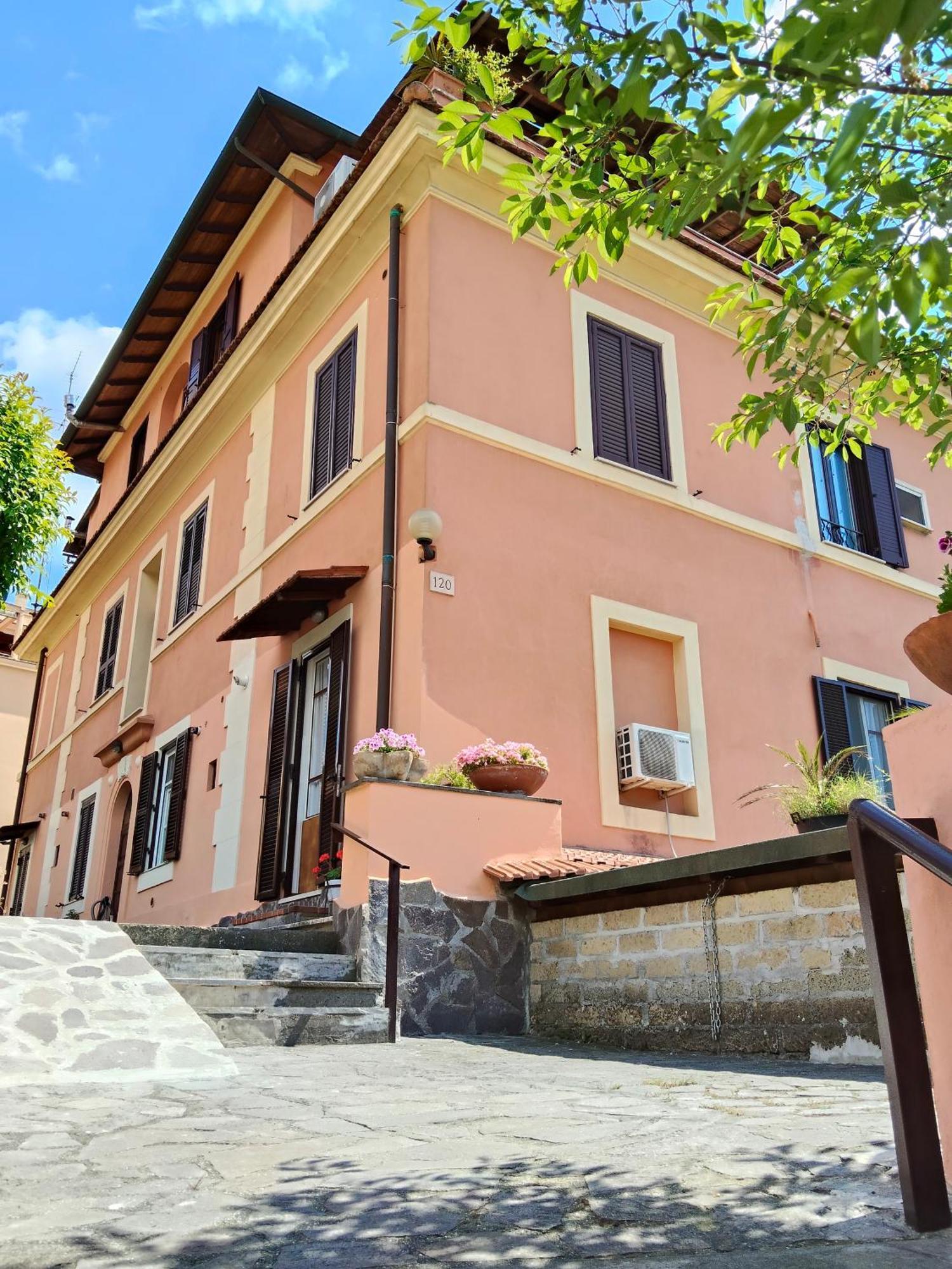 Apartment Piramide Gold *