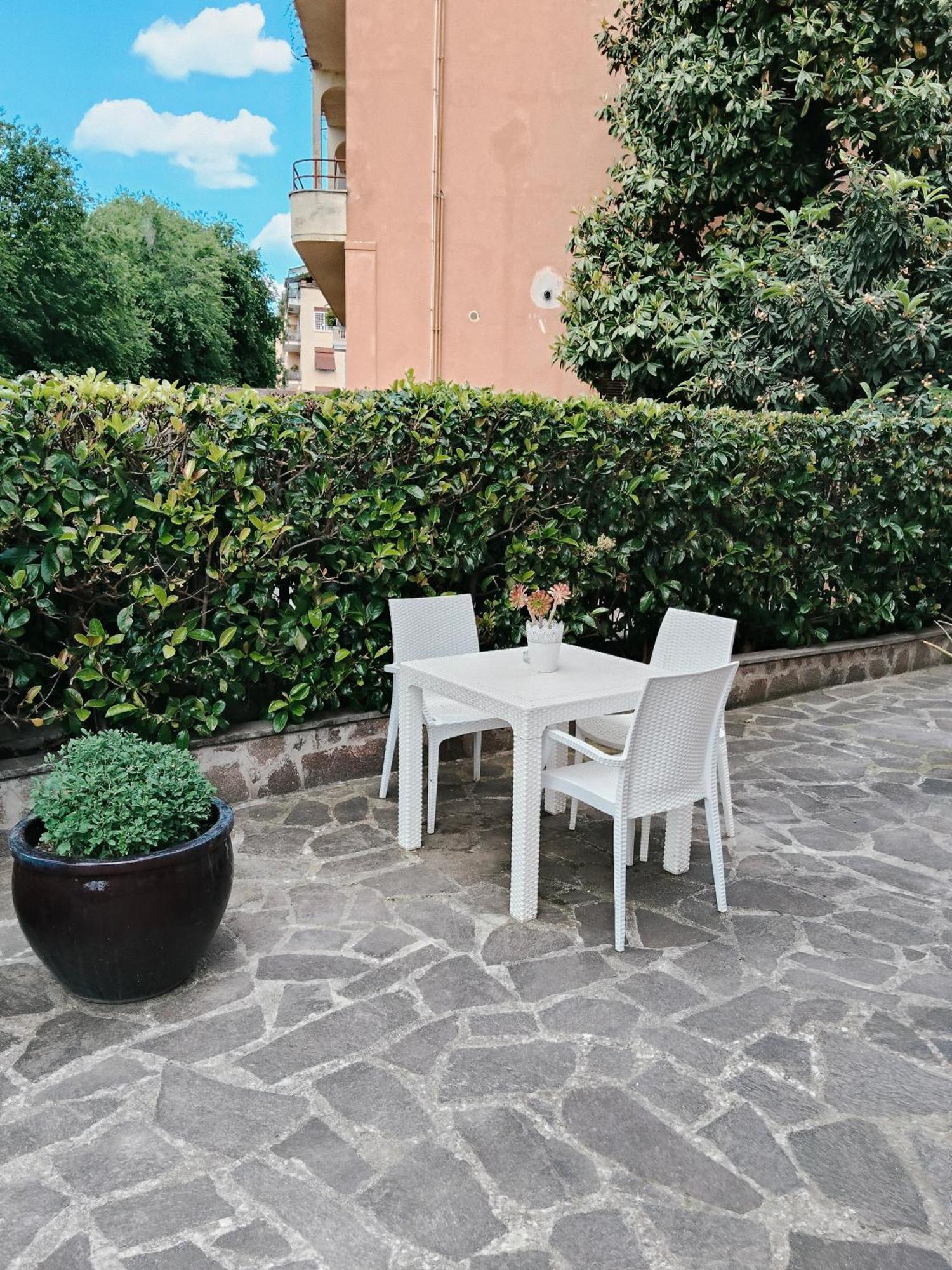 Apartment Piramide Gold Rom